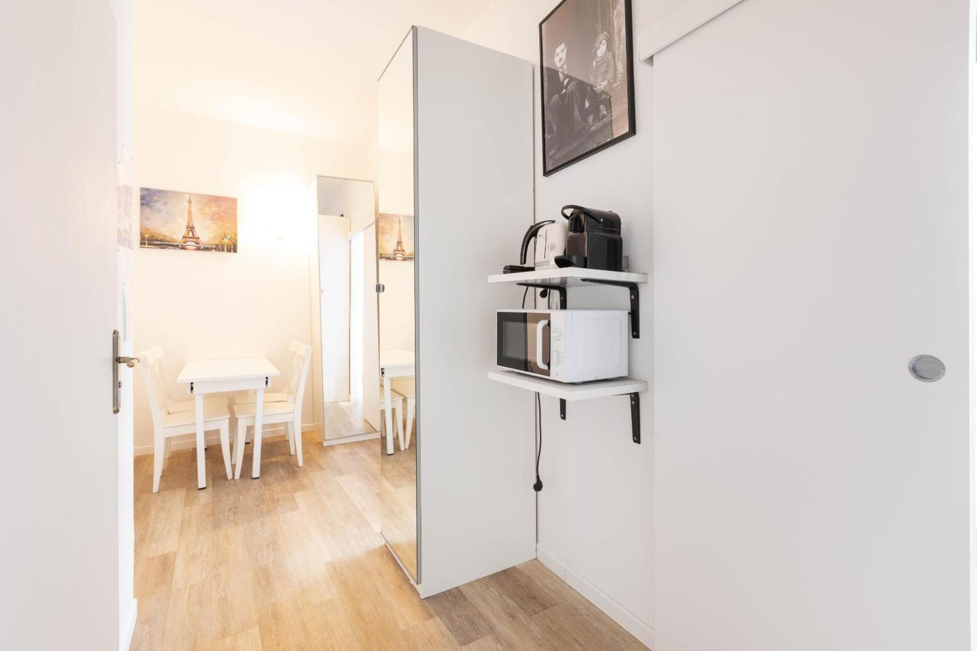 Marais Renard Apartment