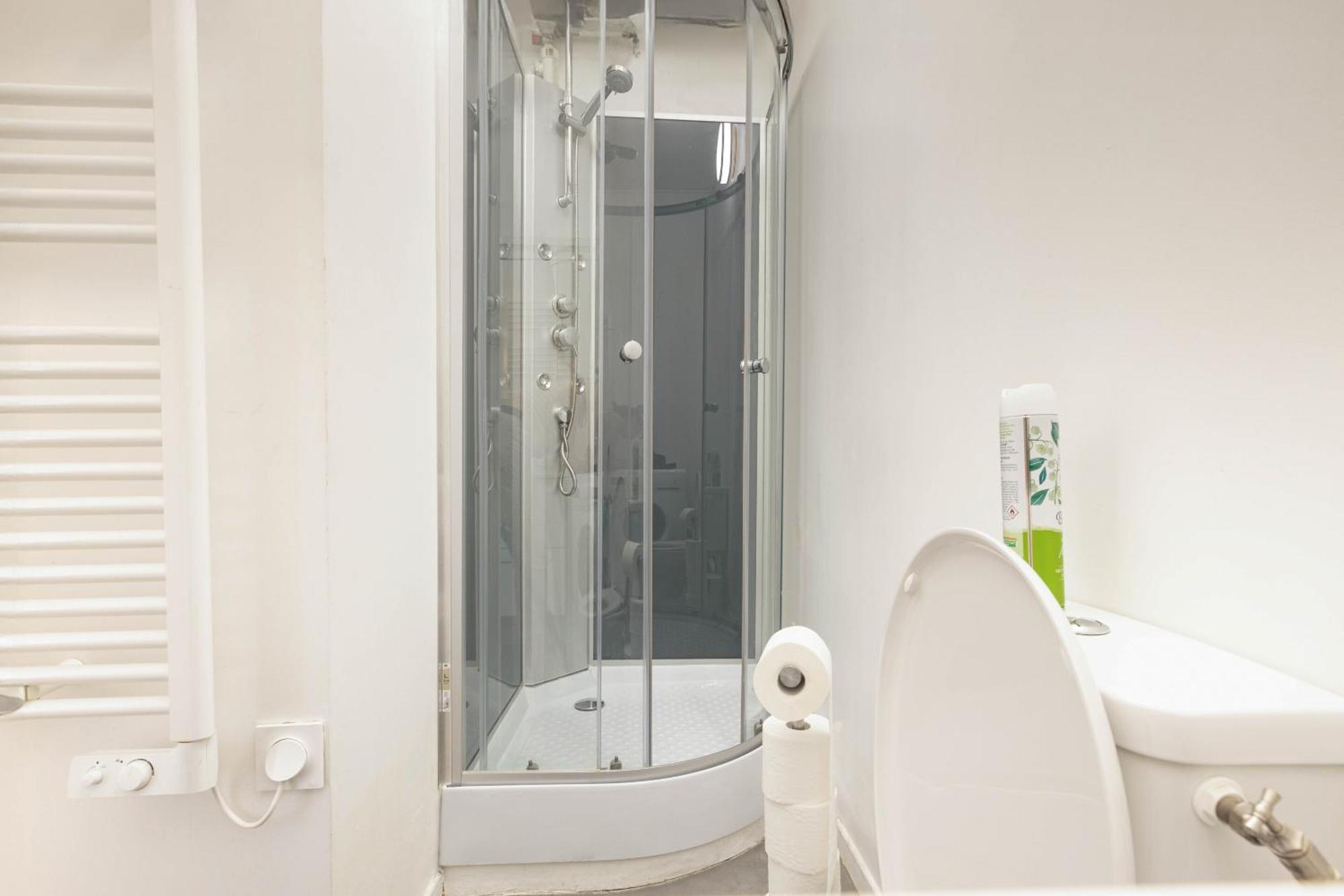Apartment Marais Renard